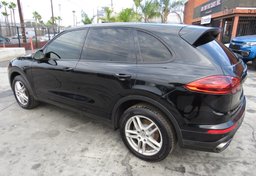 2018 Porsche Cayenne - Image 10