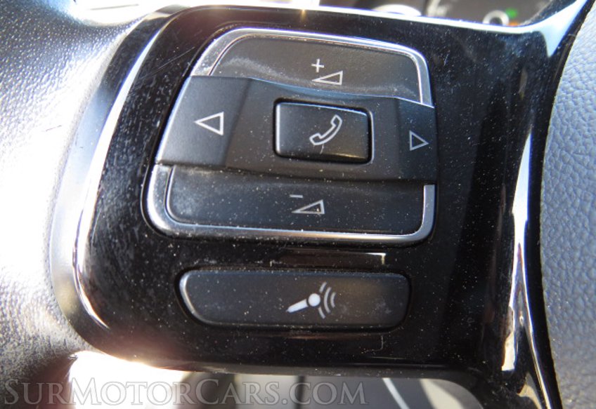 2019 Volkswagen Beetle - Image 32