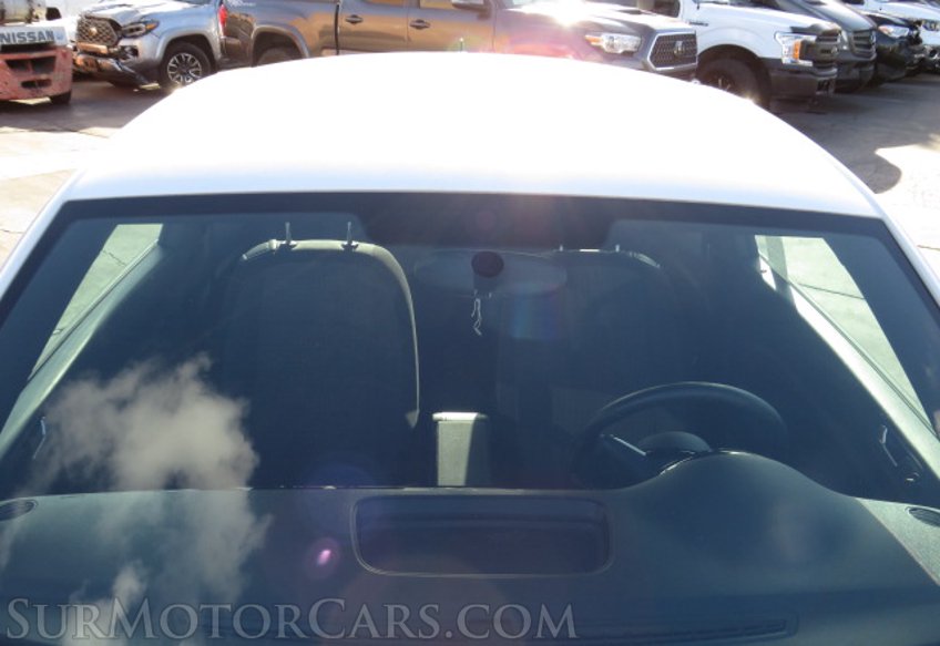 2019 Volkswagen Beetle - Image 15