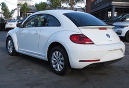 2019 Volkswagen Beetle - Image 8