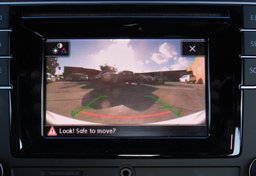 2019 Volkswagen Beetle - Image 29