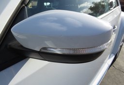 2019 Volkswagen Beetle - Image 17