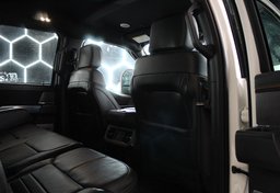 2024 Ford F-350 Super Duty PLATINUM - Image 46