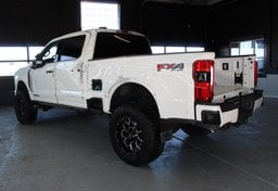 2024 Ford F-350 Super Duty PLATINUM - Image 10