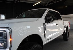 2024 Ford F-350 Super Duty PLATINUM - Image 17