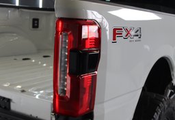 2024 Ford F-350 Super Duty PLATINUM - Image 31