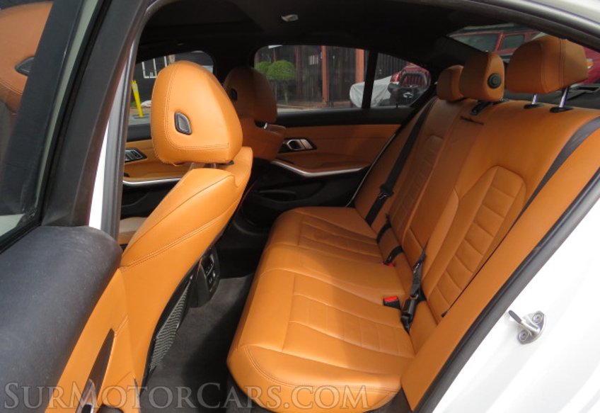 2020 BMW 3 Series - Image 32