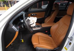 2020 BMW 3 Series - Image 25