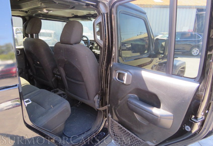 2020 Jeep Gladiator - Image 24