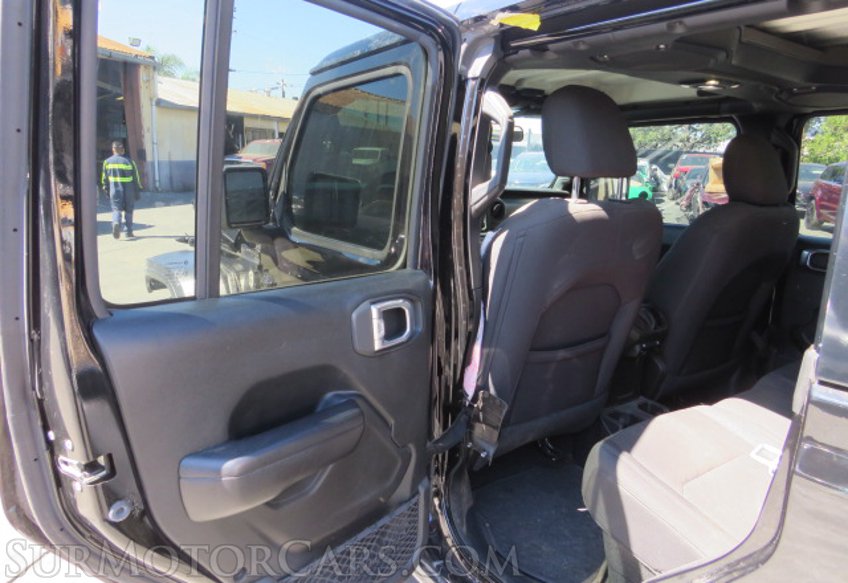 2020 Jeep Gladiator - Image 23