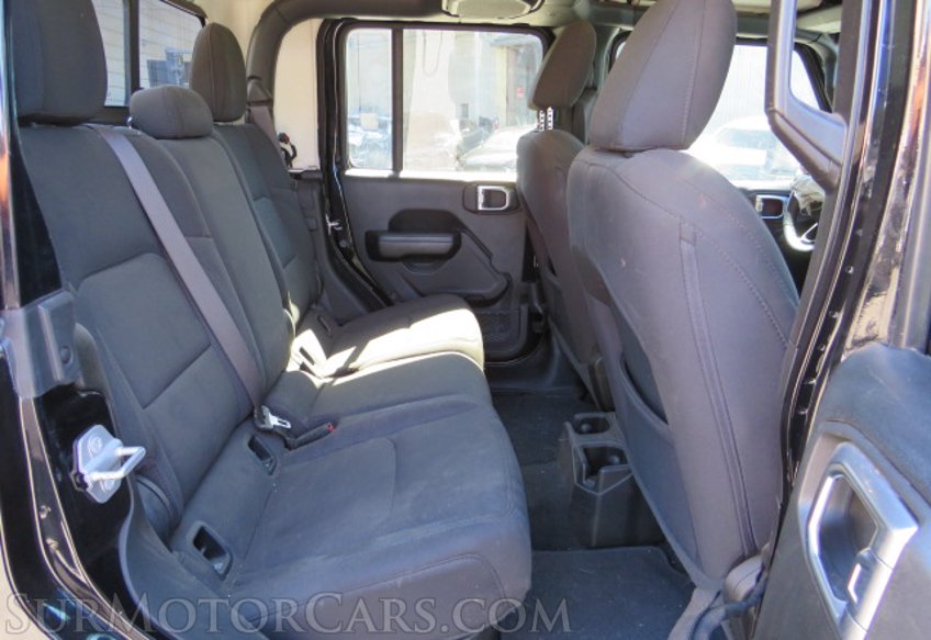 2020 Jeep Gladiator - Image 32