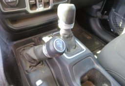 2020 Jeep Gladiator - Image 36