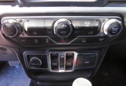 2020 Jeep Gladiator - Image 45