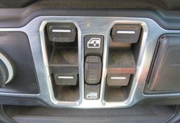 2020 Jeep Gladiator - Image 43