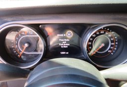 2020 Jeep Gladiator - Image 34