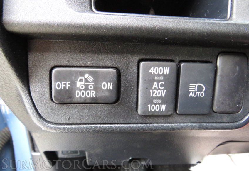 2019 Toyota Tacoma 4WD - Image 40