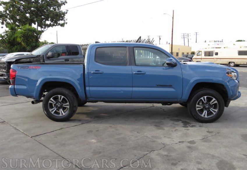 2019 Toyota Tacoma 4WD - Image 6