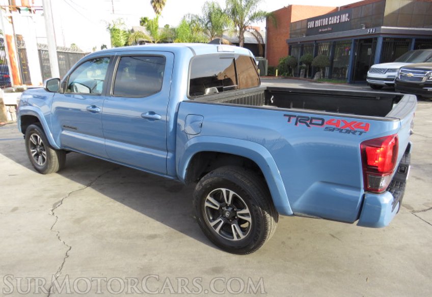 2019 Toyota Tacoma 4WD - Image 9