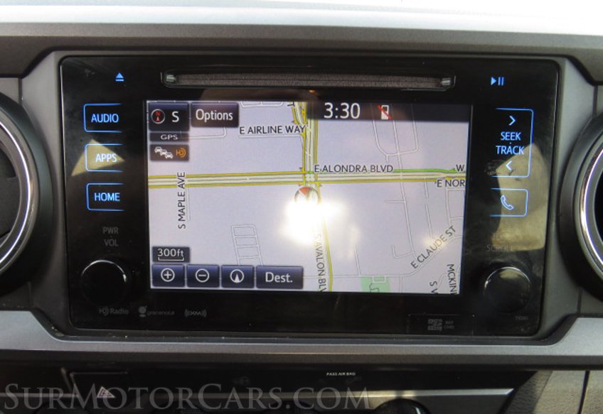 2019 Toyota Tacoma 4WD - Image 38