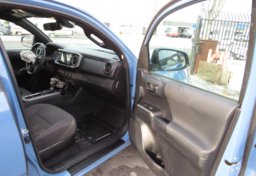 2019 Toyota Tacoma 4WD - Image 24