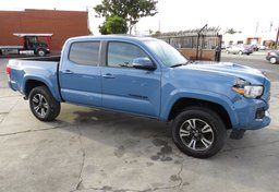 2019 Toyota Tacoma 4WD - Image 2