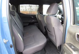 2019 Toyota Tacoma 4WD - Image 33