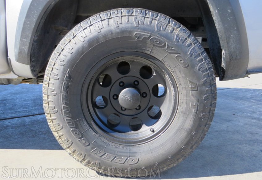 2020 Toyota Tacoma 4WD - Image 11