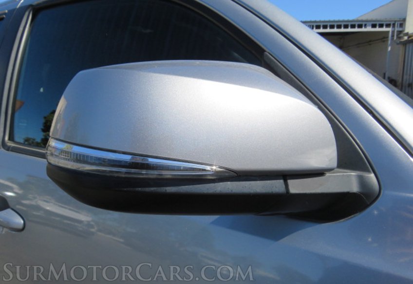 2020 Toyota Tacoma 4WD - Image 19