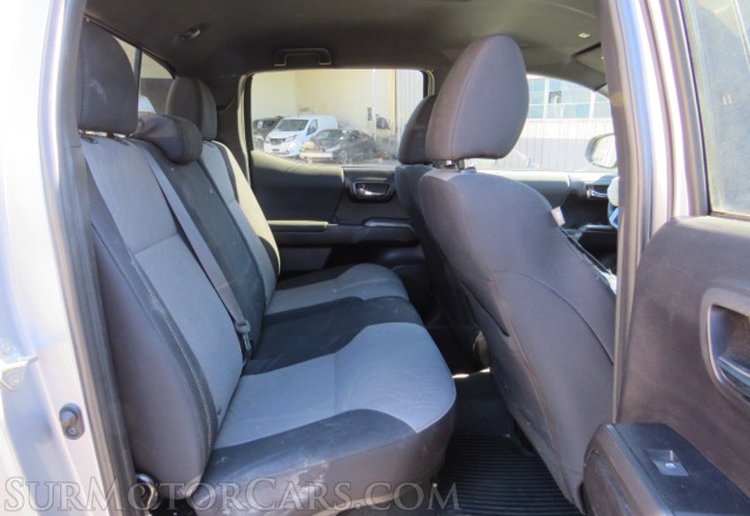 2020 Toyota Tacoma 4WD - Image 30