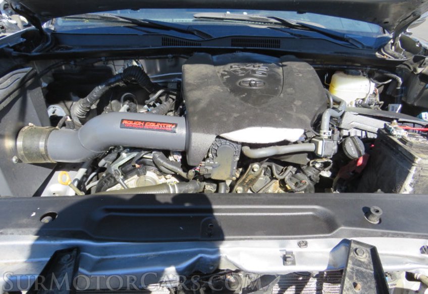 2020 Toyota Tacoma 4WD - Image 49