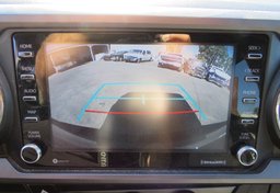 2020 Toyota Tacoma 4WD - Image 37