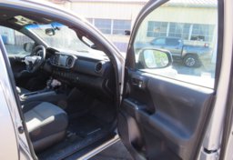 2020 Toyota Tacoma 4WD - Image 23