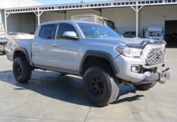 2020 Toyota Tacoma 4WD - Image 3