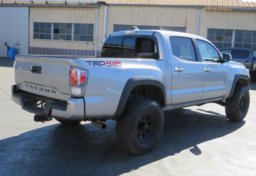 2020 Toyota Tacoma 4WD - Image 7