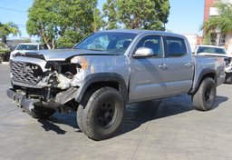 2020 Toyota Tacoma 4WD - Image 4