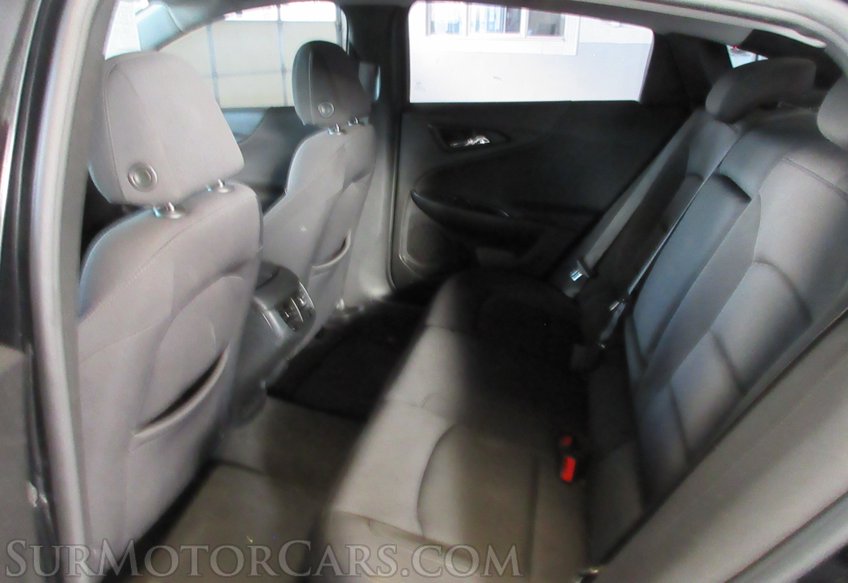 2020 Chevrolet Malibu - Image 29