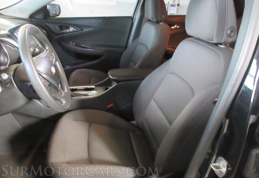 2020 Chevrolet Malibu - Image 24