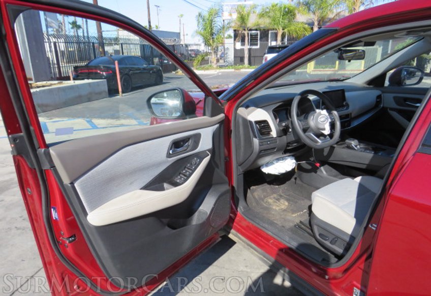 2021 Nissan Rogue - Image 19