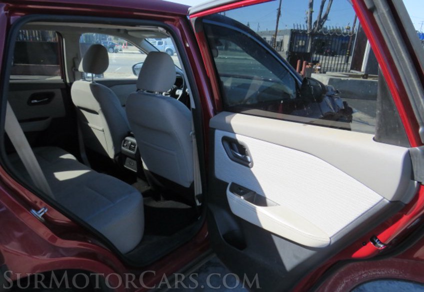 2021 Nissan Rogue - Image 26