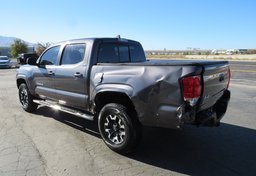 2016 Toyota Tacoma - Image 7