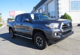 2016 Toyota Tacoma - Image 5