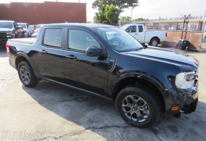 2022 Ford Maverick Hybrid - Image 2