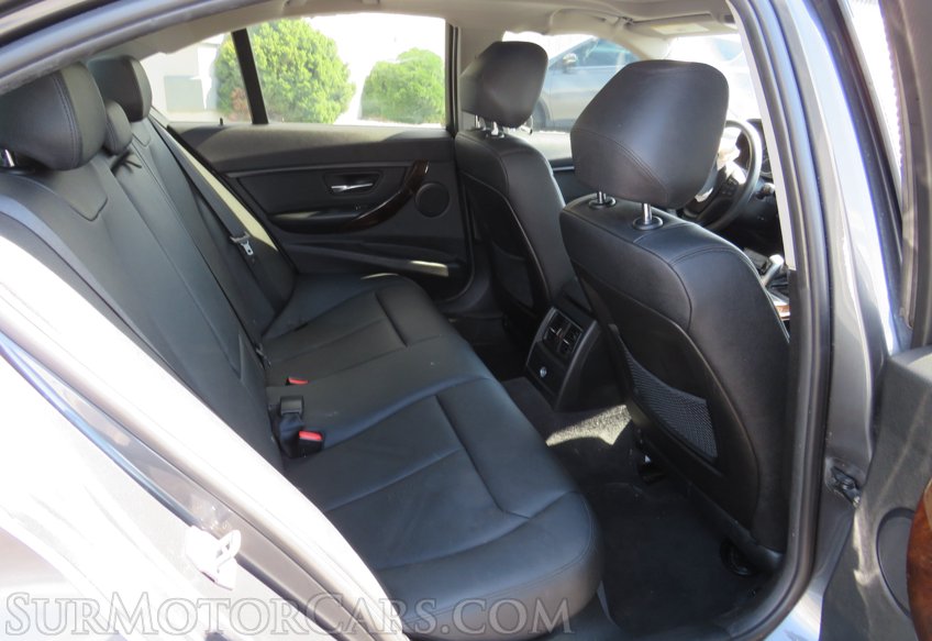 2016 BMW 3 Series - Image 29