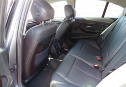 2016 BMW 3 Series - Image 31