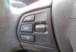 2016 BMW 3 Series - Image 34