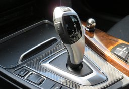 2016 BMW 3 Series - Image 40