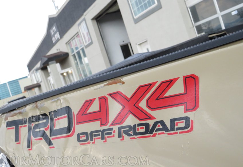 2020 Toyota Tacoma 4WD - Image 19