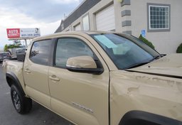 2020 Toyota Tacoma 4WD - Image 13