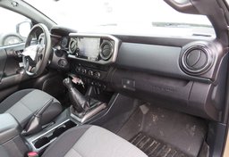 2020 Toyota Tacoma 4WD - Image 22