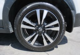 2019 Nissan Kicks - Image 11